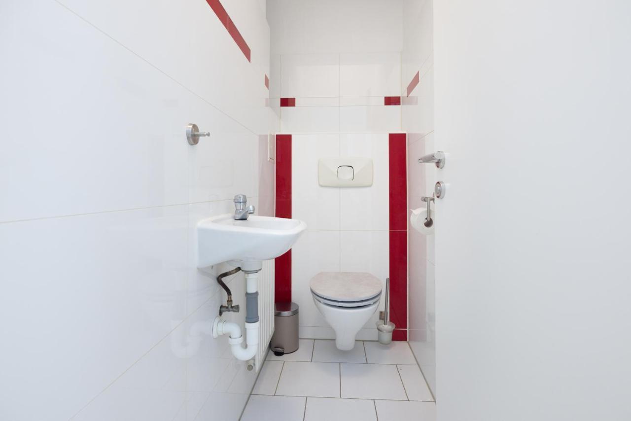 Favoriten Dream Apartment 1100 Виена Екстериор снимка